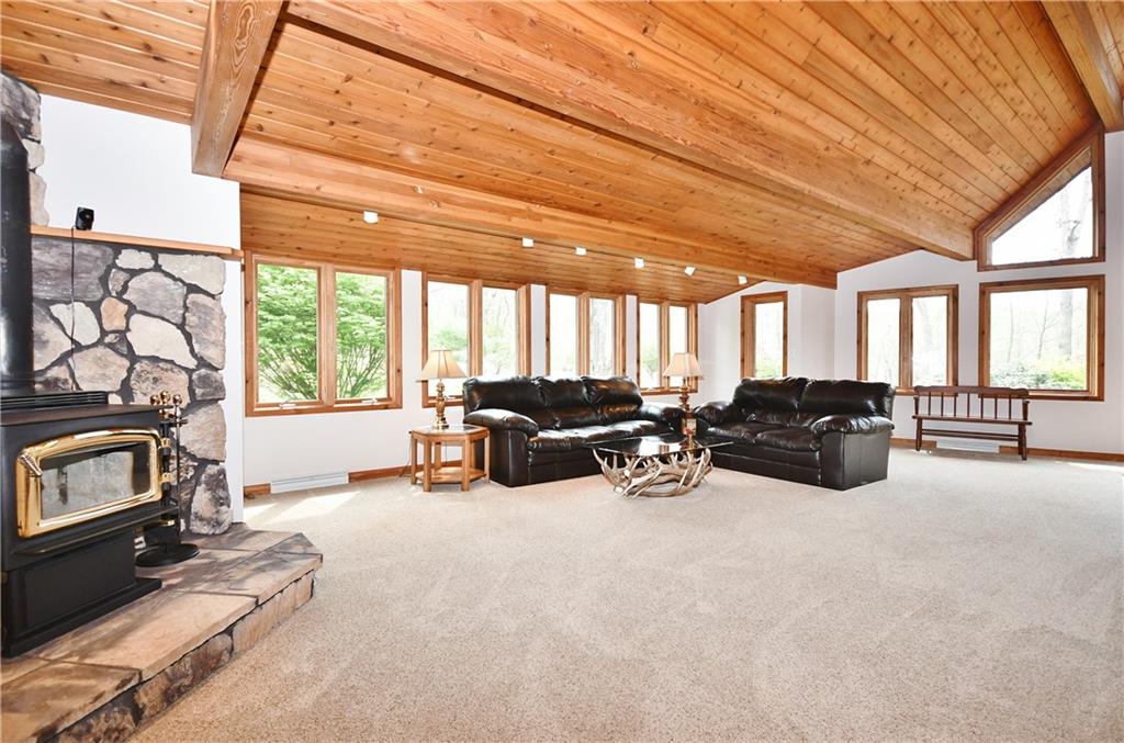 475 Martin Road Tarentum, PA 15084 - Photo 6 of 25