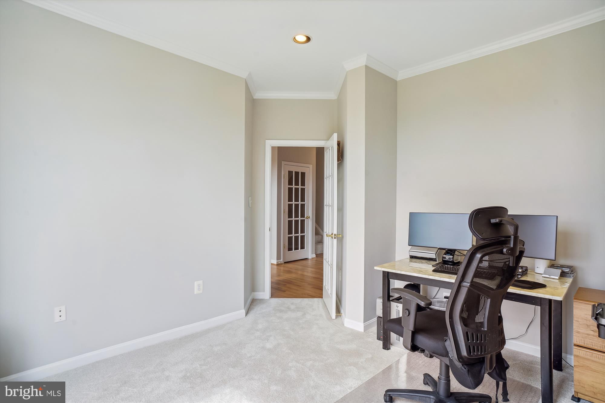 5911 Union Ridge Court Adamstown, MD 21710 - Photo 19 of 94 BRAND NEW LIGHT UPGRADED CARPET