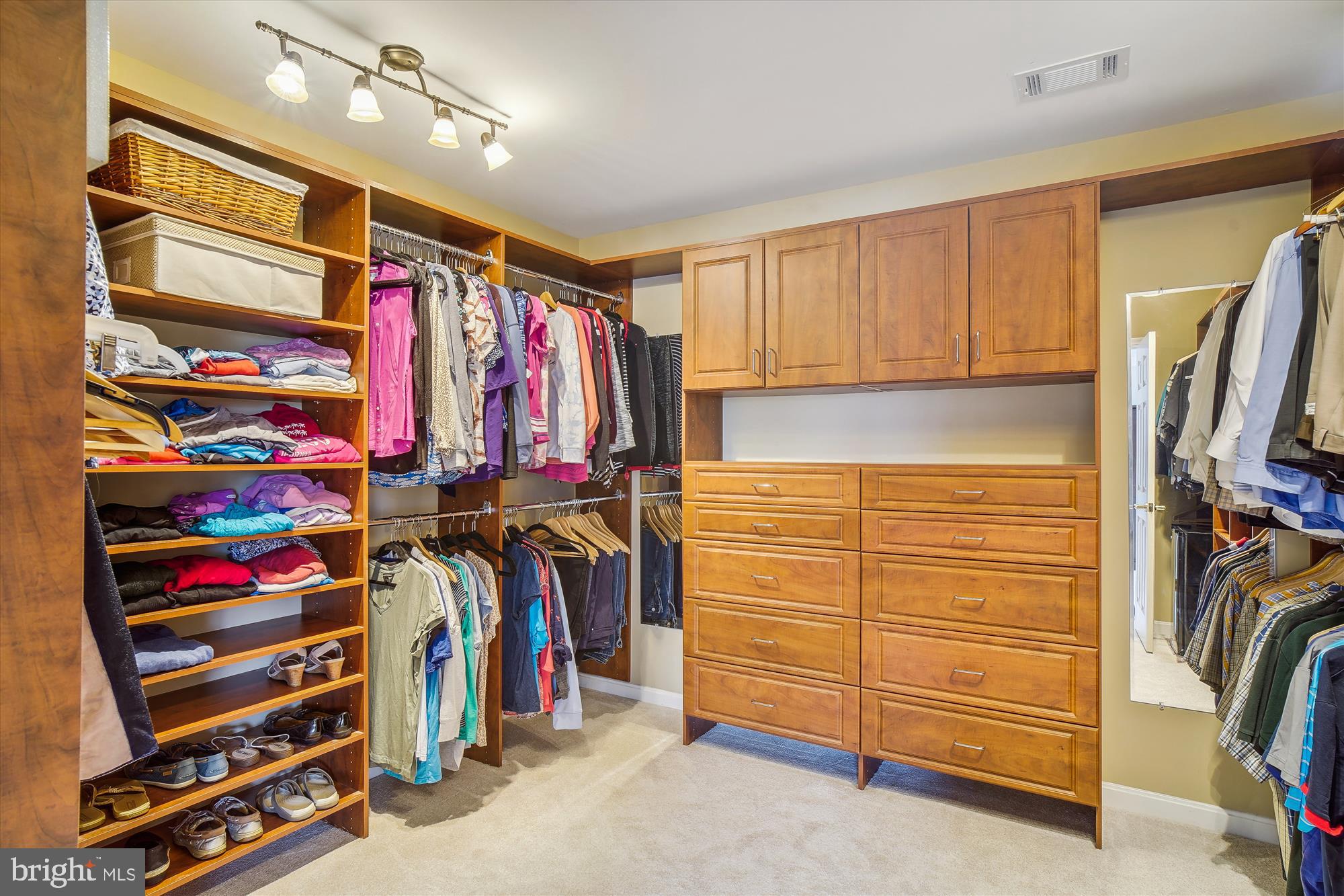 5911 Union Ridge Court Adamstown, MD 21710 - Photo 46 of 94 CUSTOMIZED WALK-IN CLOSET