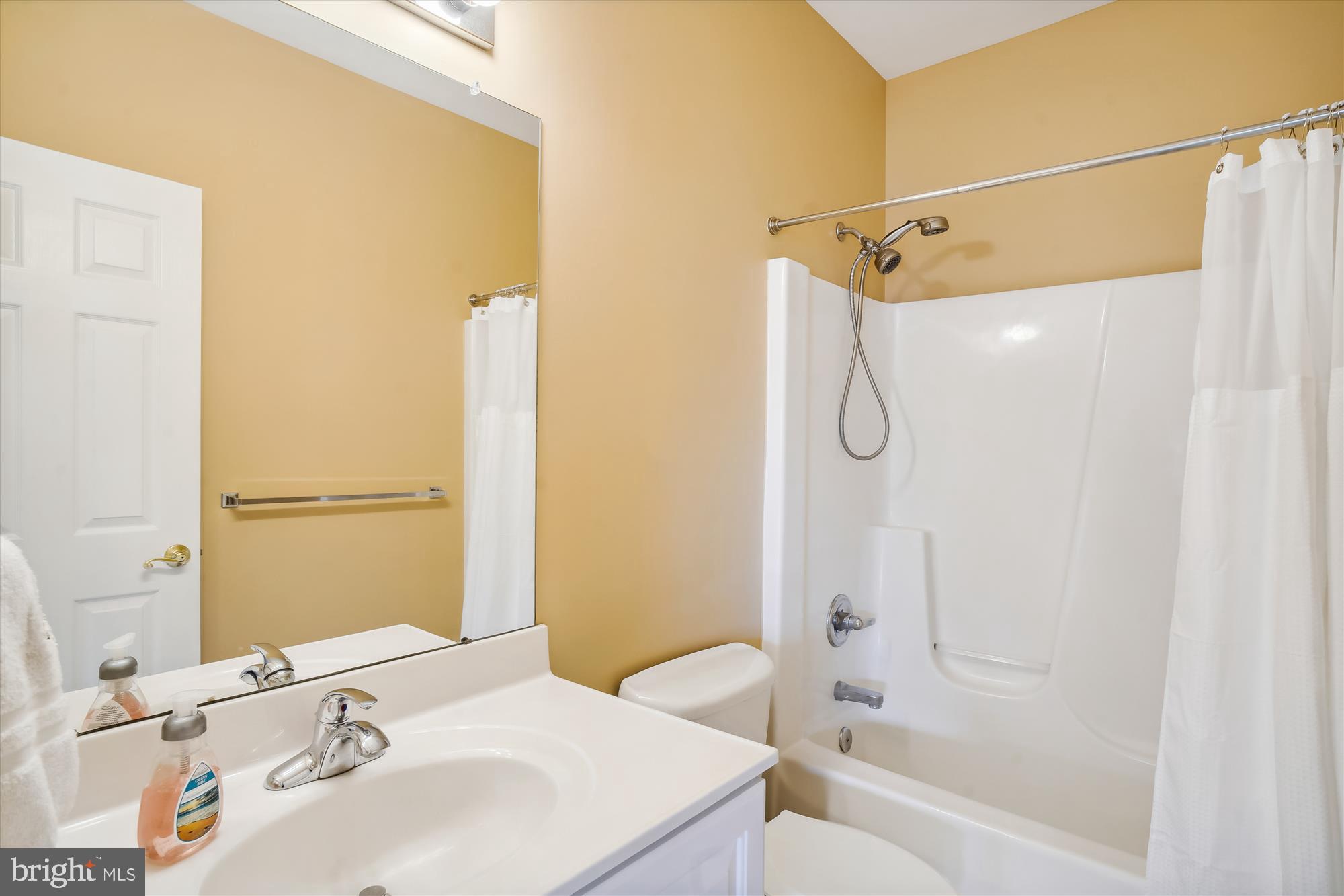 5911 Union Ridge Court Adamstown, MD 21710 - Photo 73 of 94 THIRD FULL BATH