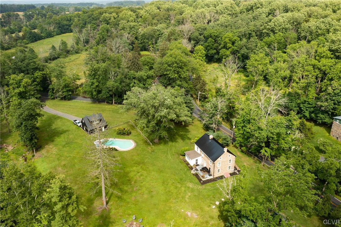 1590 California Road Quakertown, PA 18951 - Photo 4 of 32 Gallery Image 4