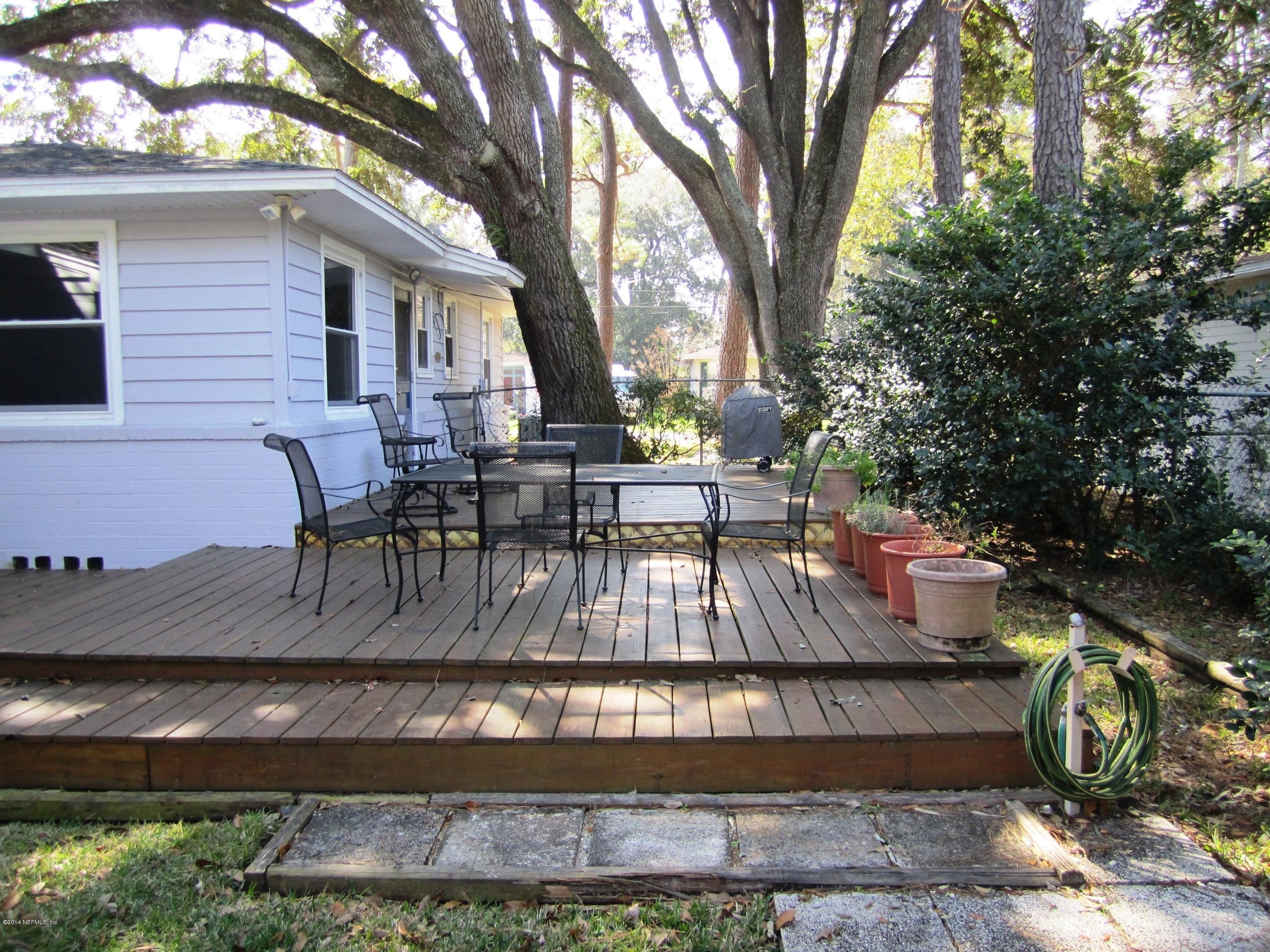 4677 Martingale Road Jacksonville, FL 32210 - Photo 17 of 24 Deck view 3