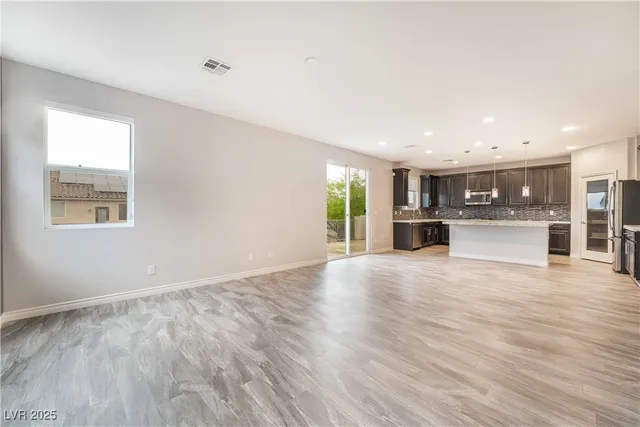$2,750 | 8078 Encanterra Road, Las Vegas, NV 89113
