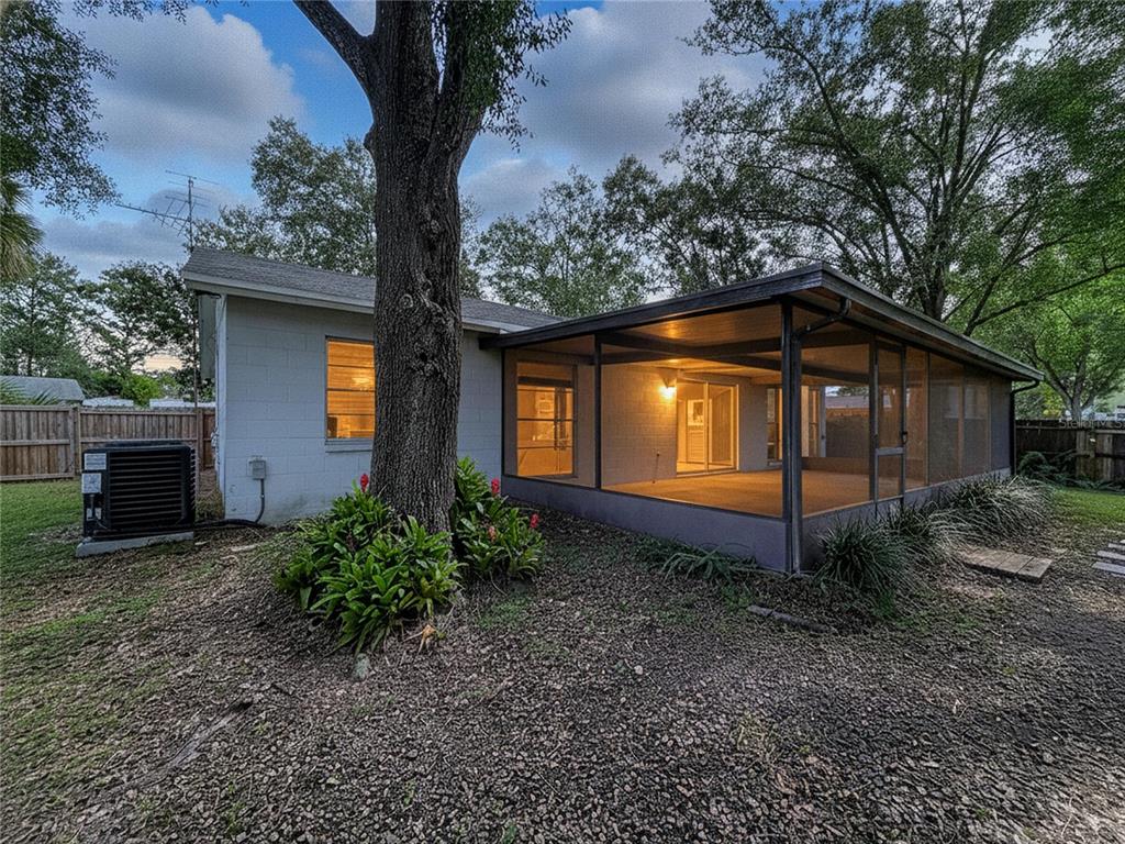 1413 Windjammer Loop Lutz, FL 33559 - Photo 55 of 78 Gallery Image 55