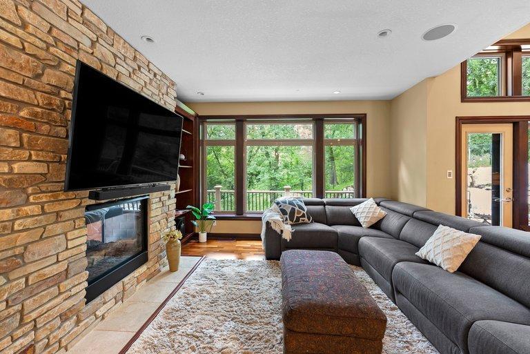 14708 Woodhaven Road Minnetonka, MN 55345 - Photo 11 of 91