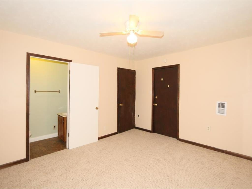 217 Rohman Street Covington, KY 41016 - Photo 9 of 24