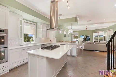 $1,025,000 | 15112 Collegiate Court, Baton Rouge, LA 70810
