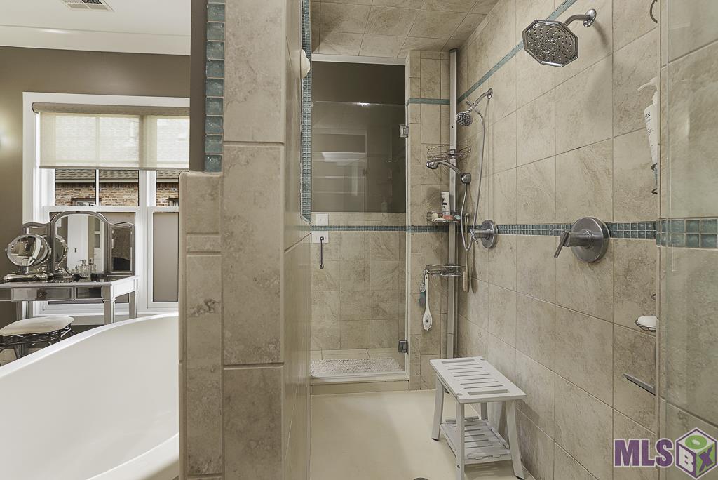 15112 Collegiate Court Baton Rouge, LA 70810 - Photo 27 of 56