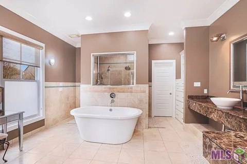 $1,025,000 | 15112 Collegiate Court, Baton Rouge, LA 70810