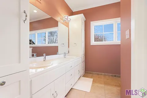 $1,025,000 | 15112 Collegiate Court, Baton Rouge, LA 70810