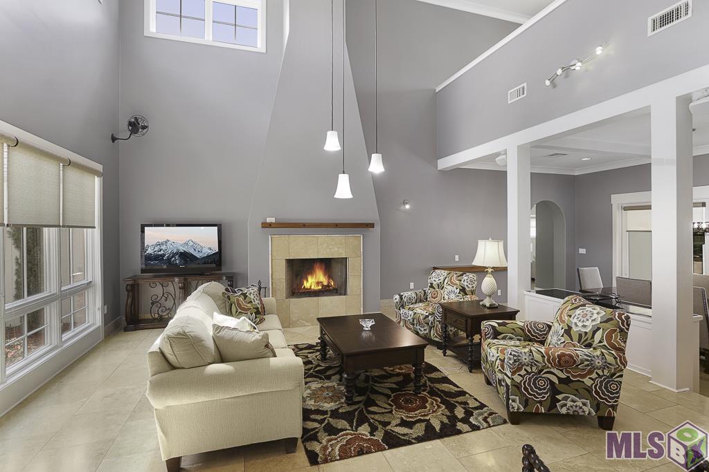 15112 Collegiate Court Baton Rouge, LA 70810 - Photo 4 of 56