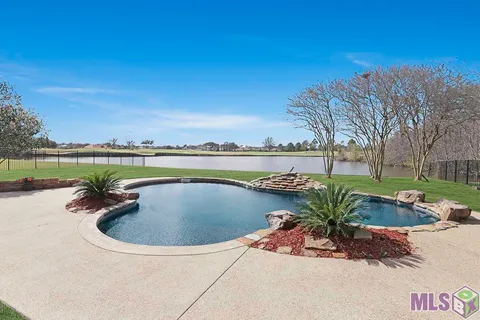 $1,025,000 | 15112 Collegiate Court, Baton Rouge, LA 70810