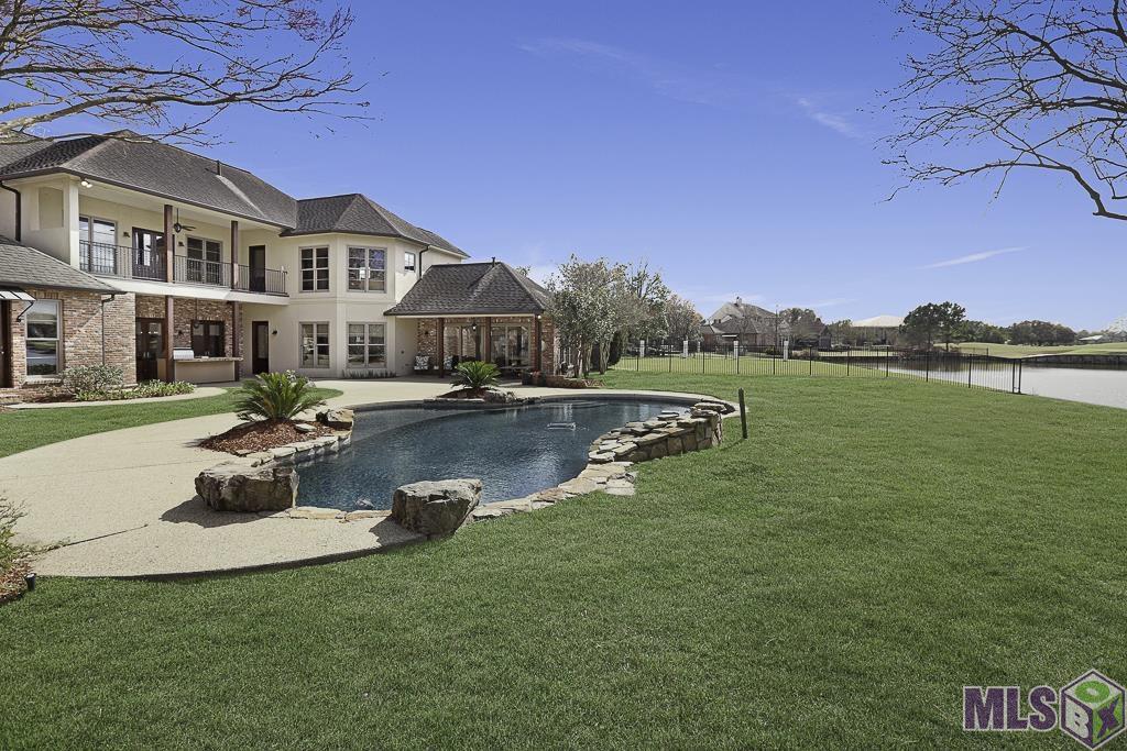 15112 Collegiate Court Baton Rouge, LA 70810 - Photo 49 of 56