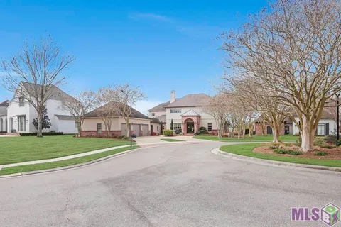$1,025,000 | 15112 Collegiate Court, Baton Rouge, LA 70810