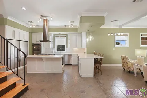 $1,025,000 | 15112 Collegiate Court, Baton Rouge, LA 70810