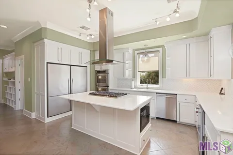 $1,025,000 | 15112 Collegiate Court, Baton Rouge, LA 70810