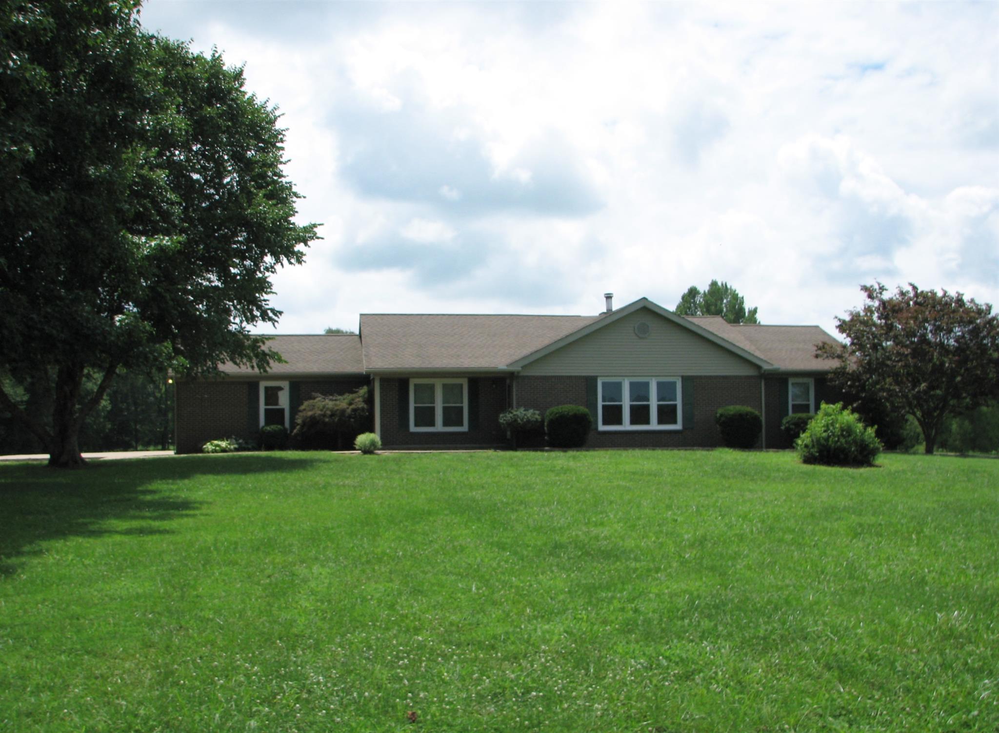 3320 Vines Road Mount Vernon, IN 47620 - Photo 1 of 36 Gallery Image 1