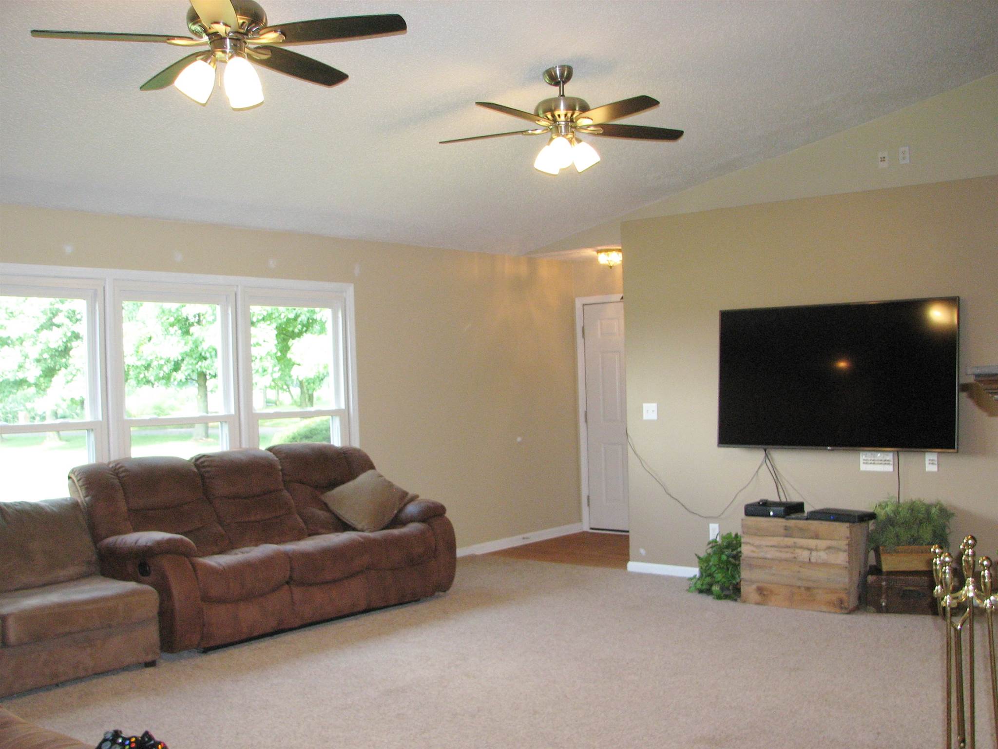 3320 Vines Road Mount Vernon, IN 47620 - Photo 7 of 36 Gallery Image 7