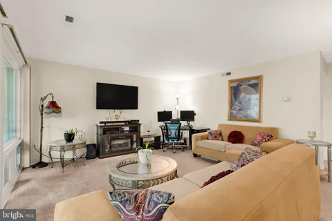 $119,999 | 7318 Donnell Place, Unit C4, District Heights, MD 20747