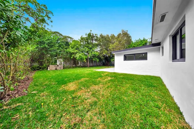 $685,000 | 12860 Northeast 10th Avenue, North Miami, FL 33161