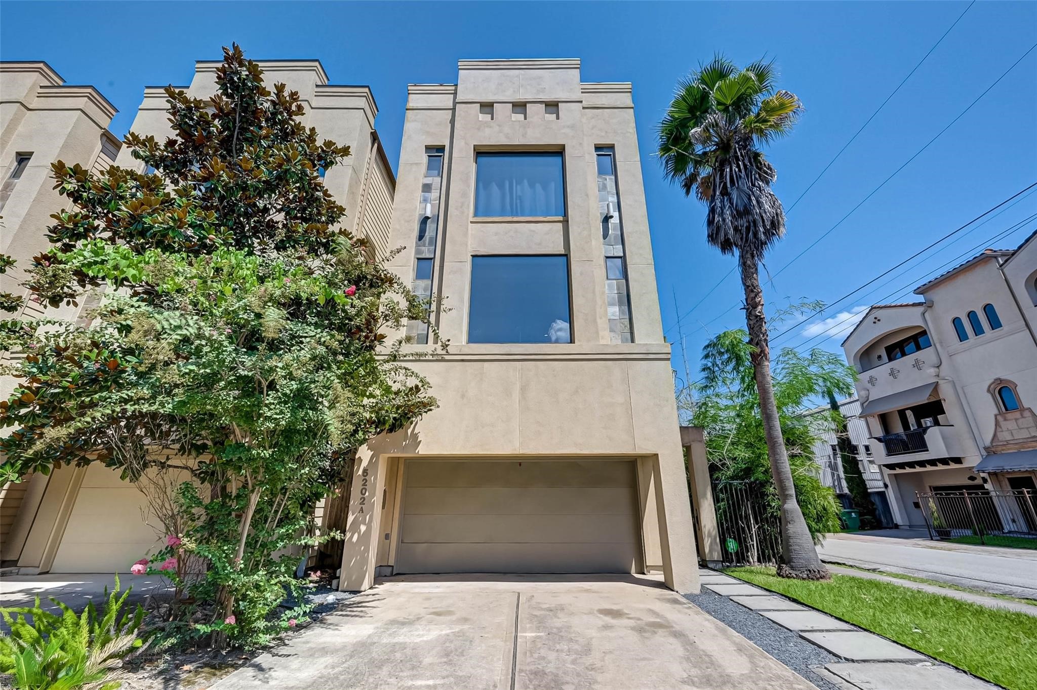 5202 Rose Street, Unit A Houston, TX 77007 - Photo 2 of 43