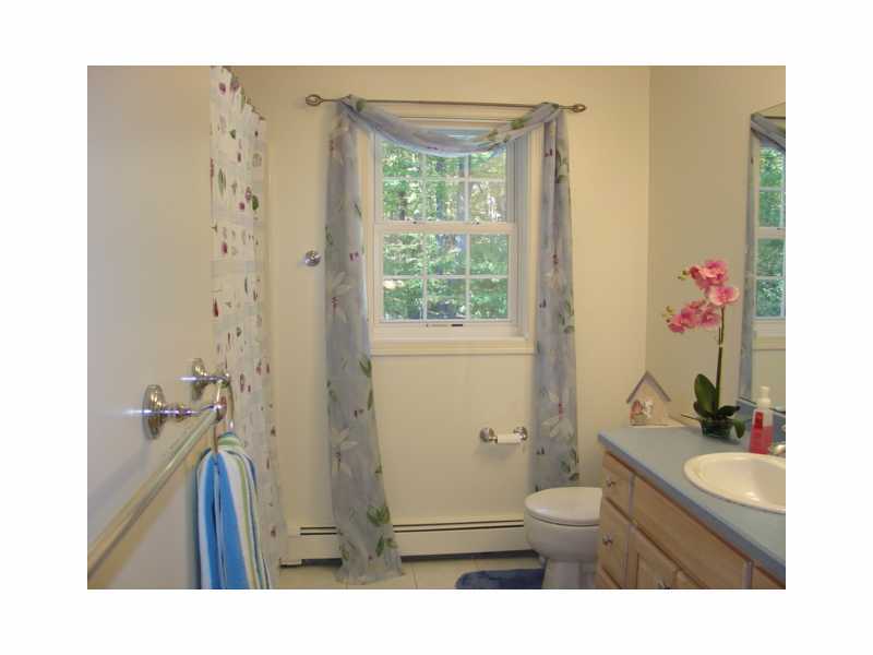 200 Old Staples Road Cumberland, RI 02864 - Photo 18 of 25 Bathroom.