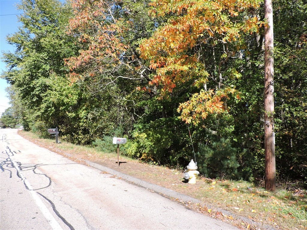 42 Cudworth Road Webster, MA 01570 - Photo 1 of 8 Gallery Image 1