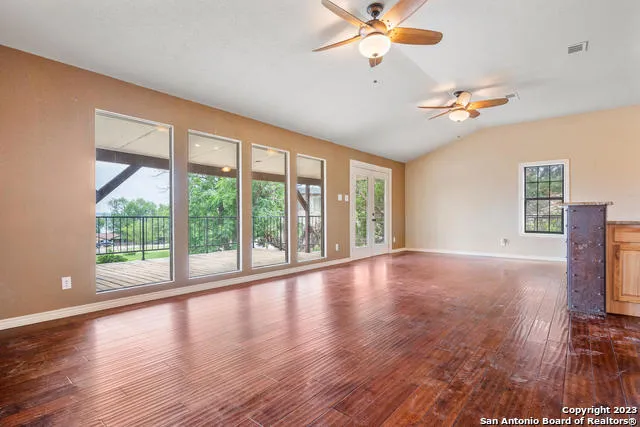 $1,975 | 322 Riviera Drive, Canyon Lake, TX 78133