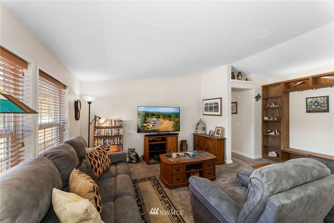 1314 East Trails Road Belfair, WA 98528 - Photo 16 of 33 Gallery Image 16