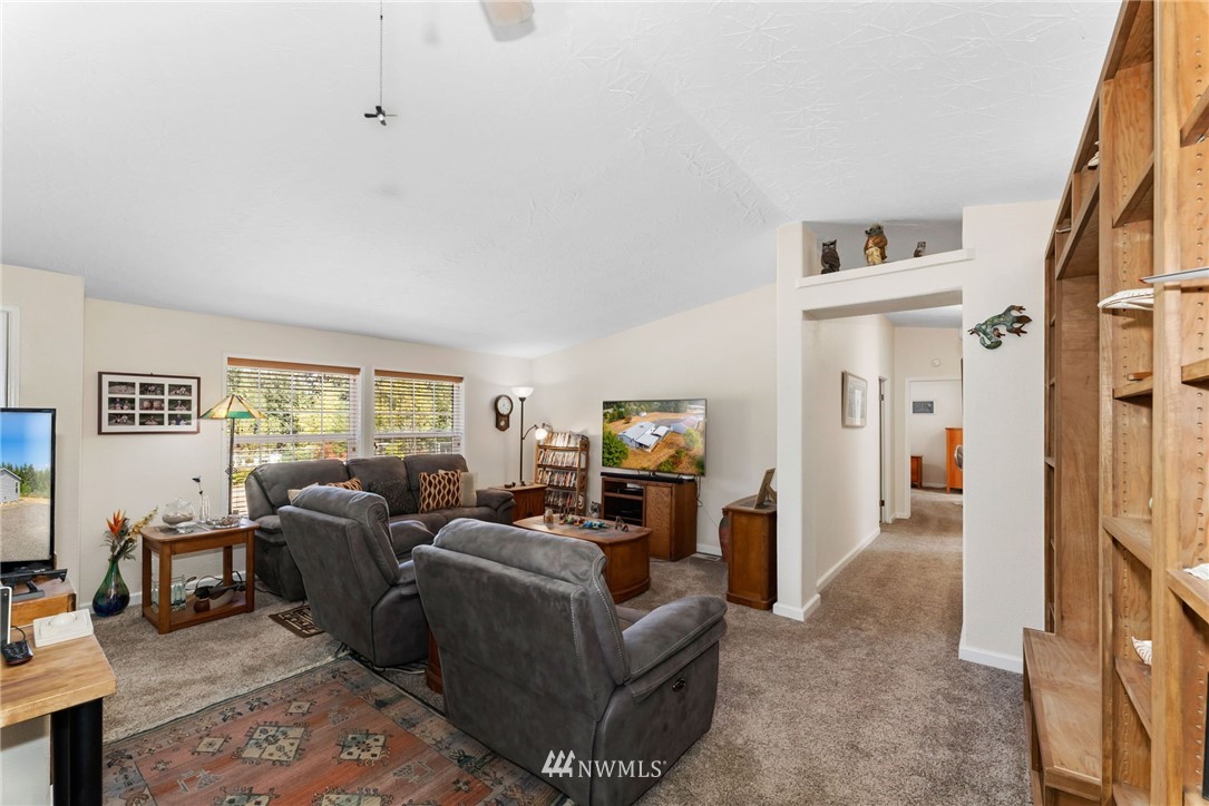1314 East Trails Road Belfair, WA 98528 - Photo 17 of 33 Gallery Image 17