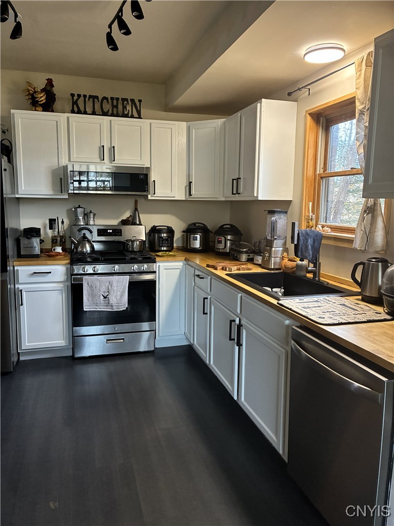 271 Ridge Road Oswego, NY 13126 - Photo 18 of 41