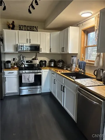 $250,000 | 271 Ridge Road, Oswego, NY 13126