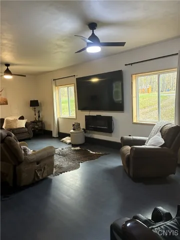 $250,000 | 271 Ridge Road, Oswego, NY 13126