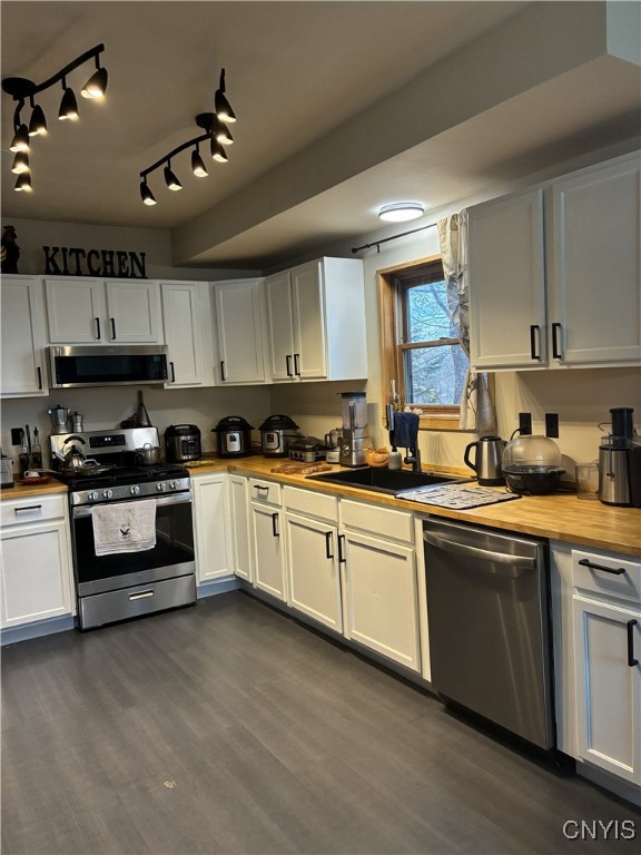 271 Ridge Road Oswego, NY 13126 - Photo 8 of 41