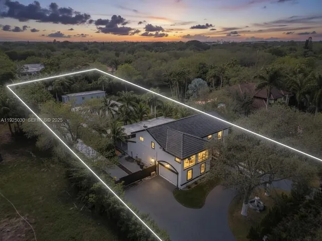 $3,200,000 | 7830 Southwest 120th Street, Pinecrest, FL 33156