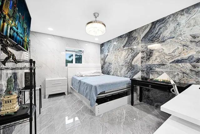 $3,200,000 | 7830 Southwest 120th Street, Pinecrest, FL 33156