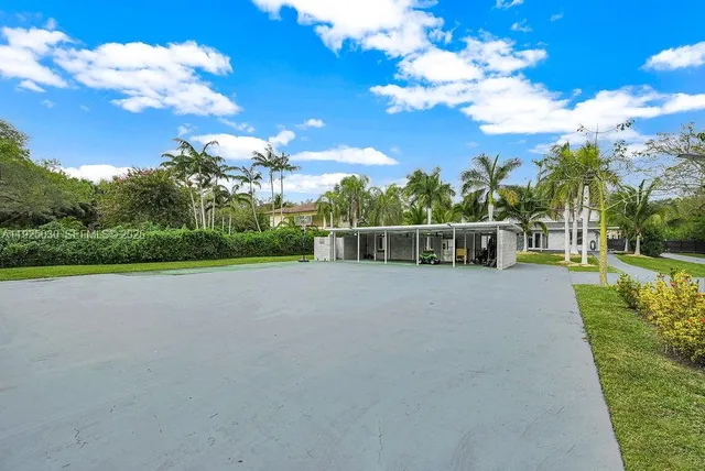 $3,200,000 | 7830 Southwest 120th Street, Pinecrest, FL 33156
