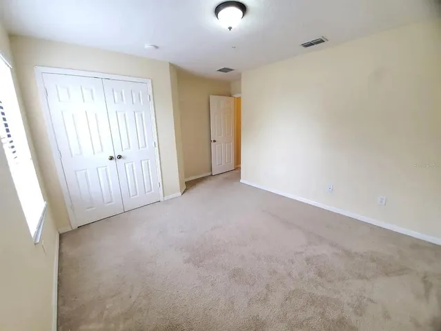 a view of a livingroom with an entryway