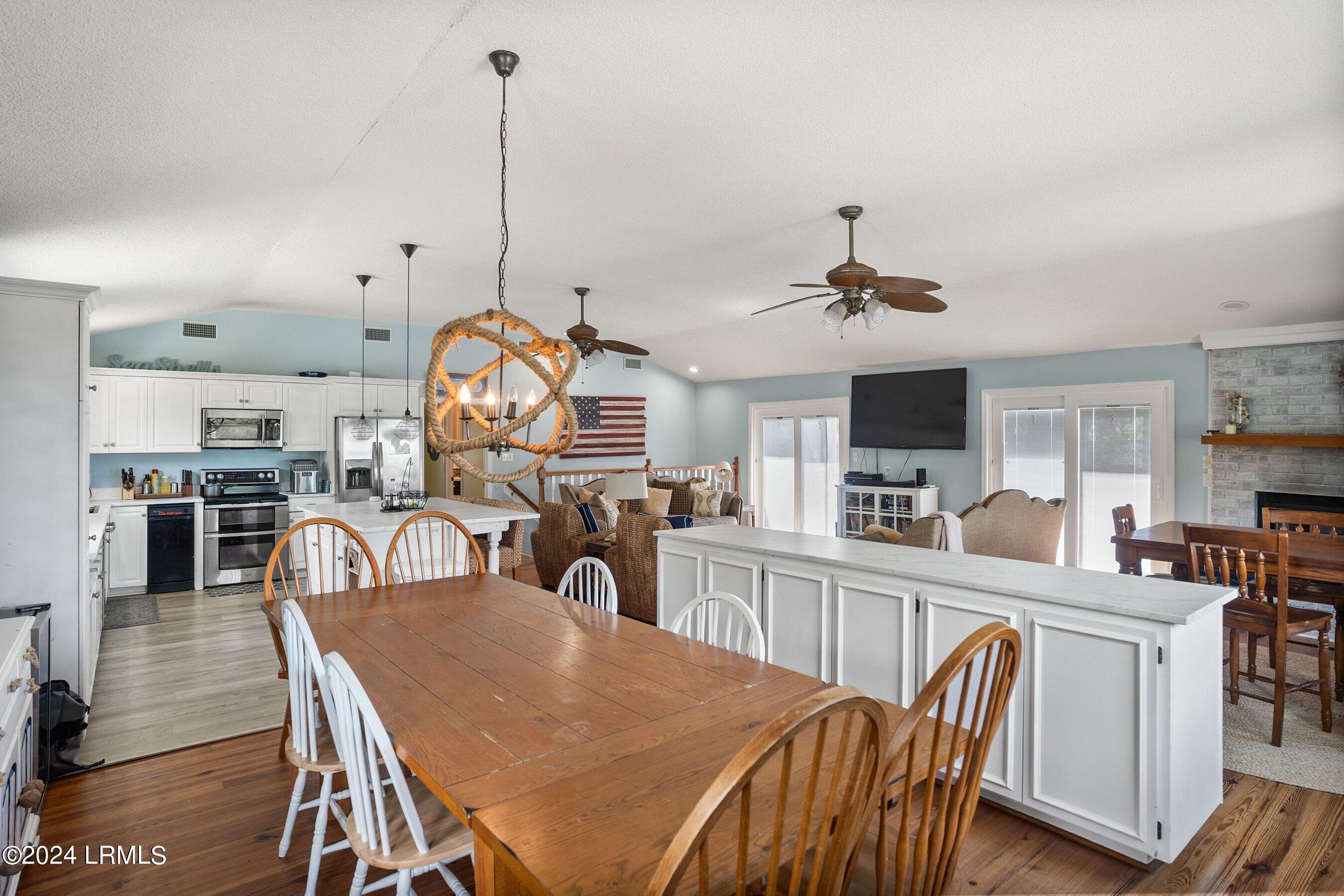 724 Seahorse Road Fripp Island, SC 29920 - Photo 7 of 32 DSC00429-25.jpg-SMALL