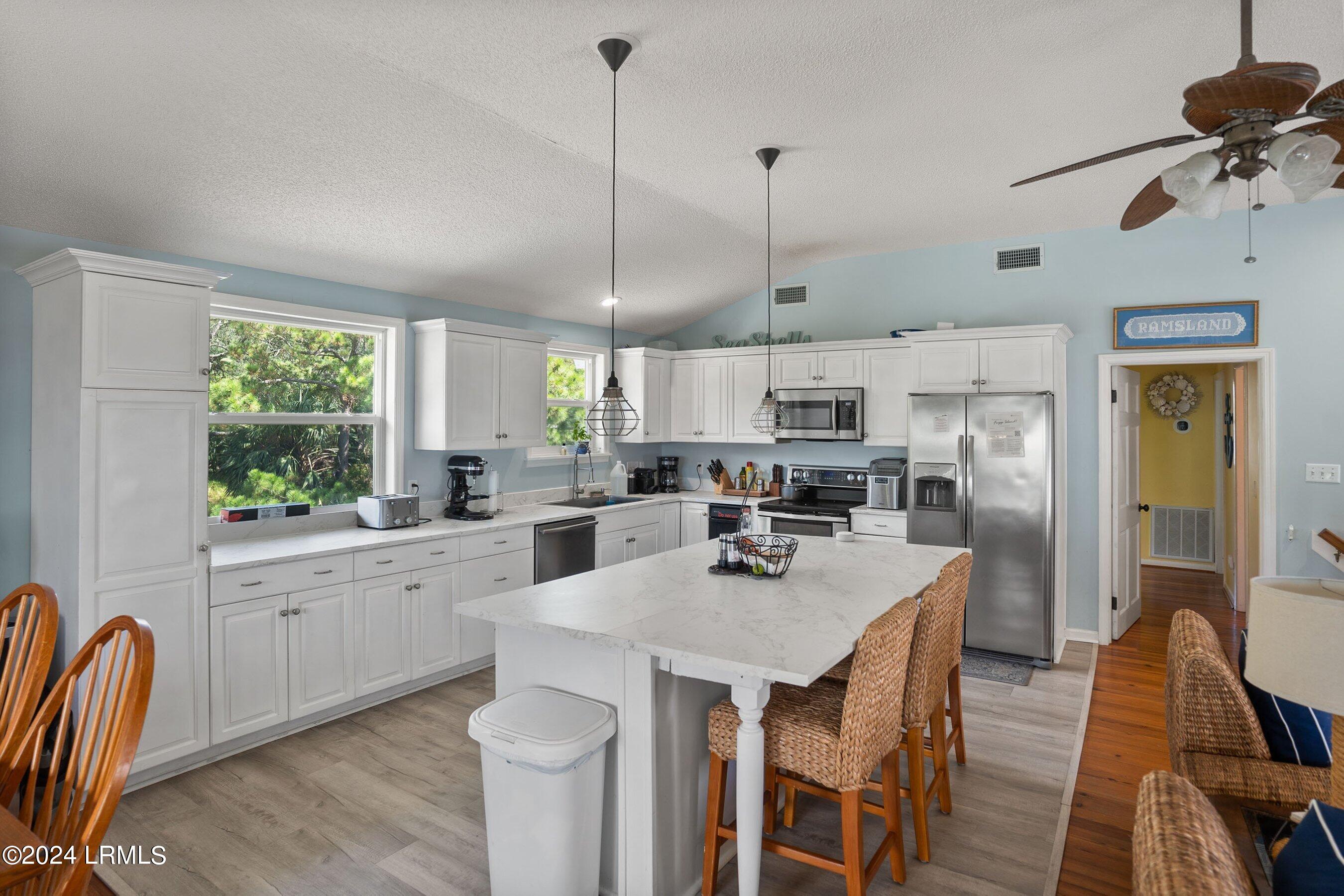 724 Seahorse Road Fripp Island, SC 29920 - Photo 8 of 32 DSC00434-30.jpg-SMALL