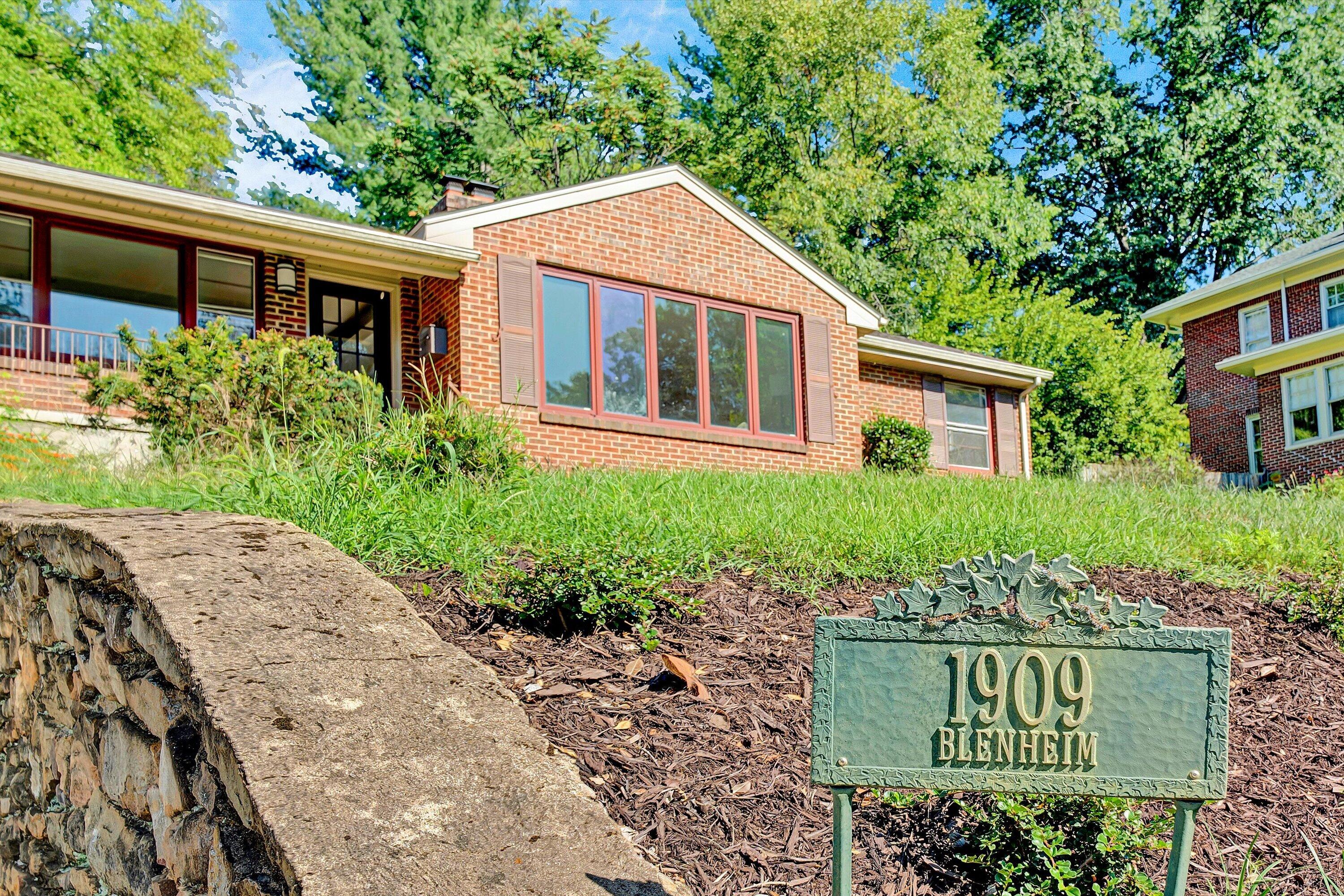 1909 Blenheim Road Southwest Roanoke, VA 24015 - Photo 37 of 50 39-SGM-01049
