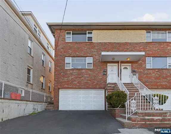 $2,600 | 201 Palisade Avenue, Cliffside Park, NJ 07010