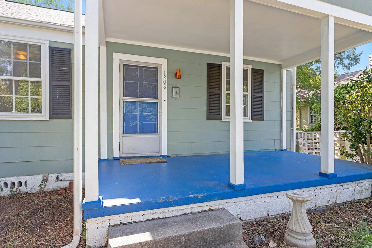 1208 Clifton Street Raleigh, NC 27604 - Photo 2 of 33 Covered concrete front porch facing Clifton Street