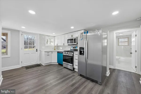$2,300 | 635 Stanton Christiana Road, Newark, DE 19713