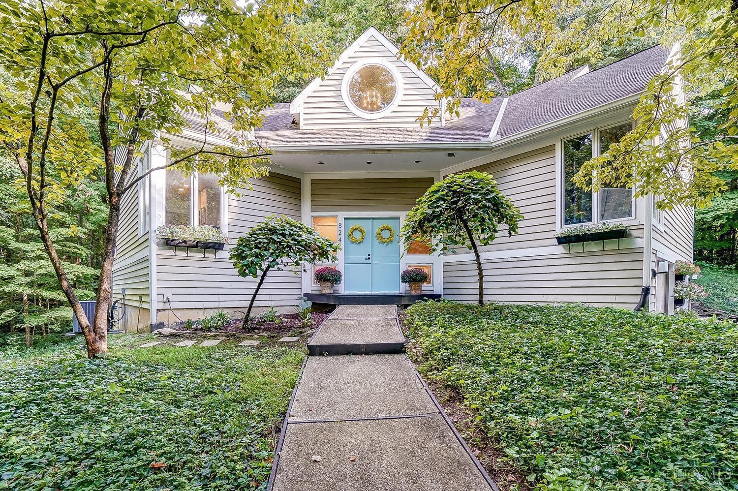 824 Eversole Road Cincinnati, OH 45230 - Photo 1 of 42