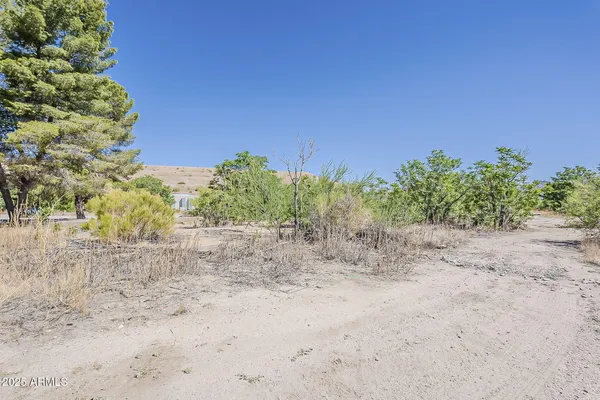 $325,000 | 5621 Maple Leaf Street, Unit 20604007Q, Claypool, AZ 85532