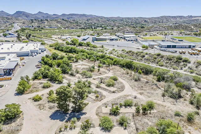 $325,000 | 5621 Maple Leaf Street, Unit 20604007Q, Claypool, AZ 85532