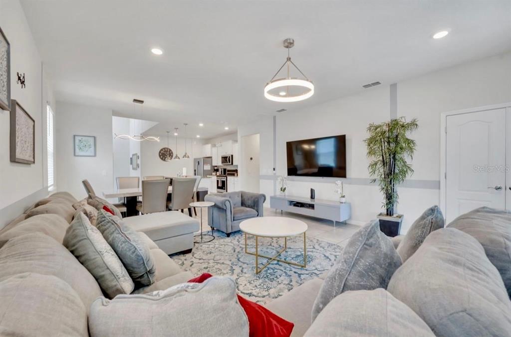 7204 Oakmoss Loop Davenport, FL 33837 - Photo 16 of 80