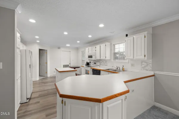$285,000 | 2850 Sanderford Road, Raleigh, NC 27610