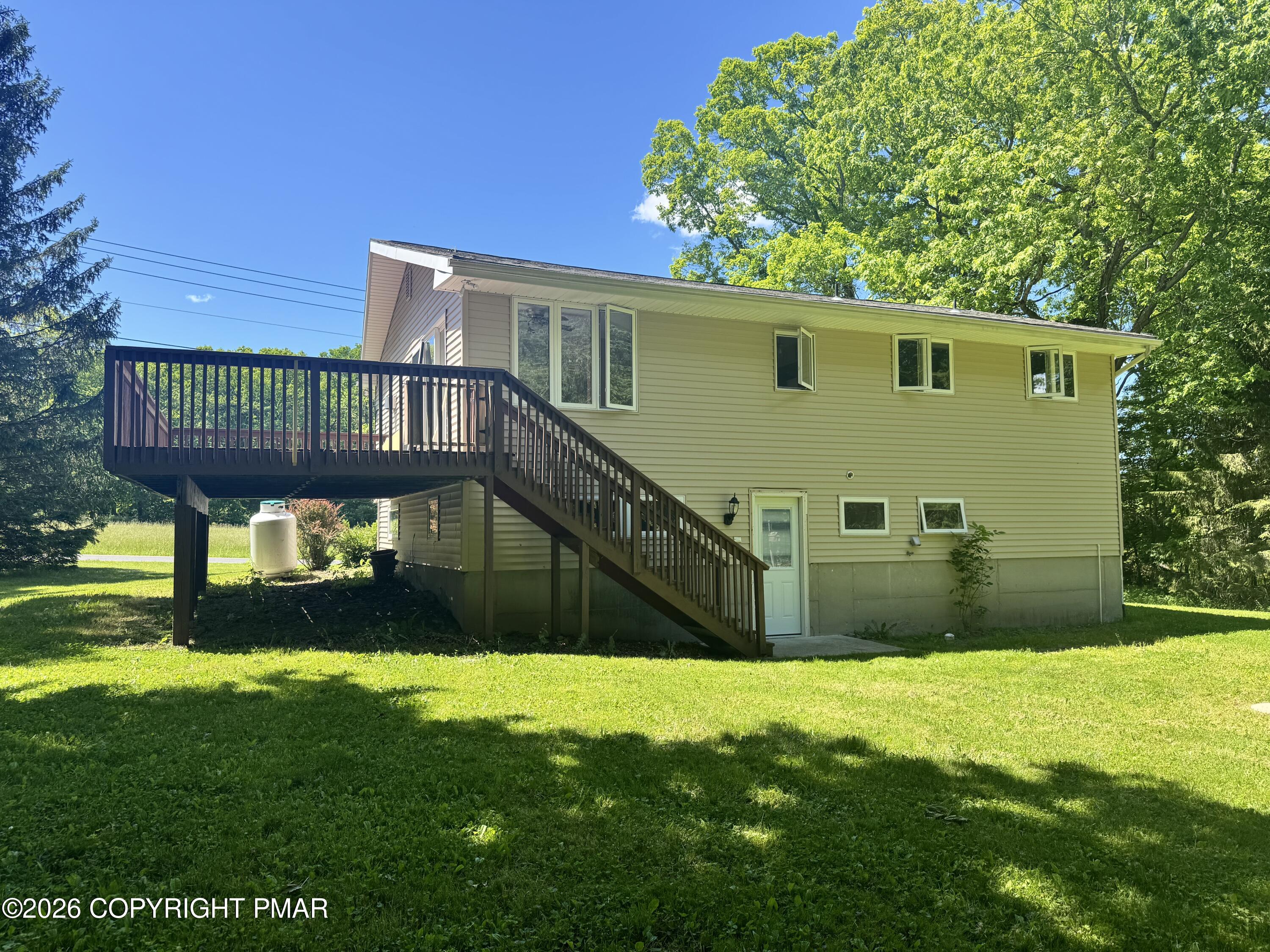 333 Shine Hill Road Henryville, PA 18332 - Photo 3 of 20 Back View